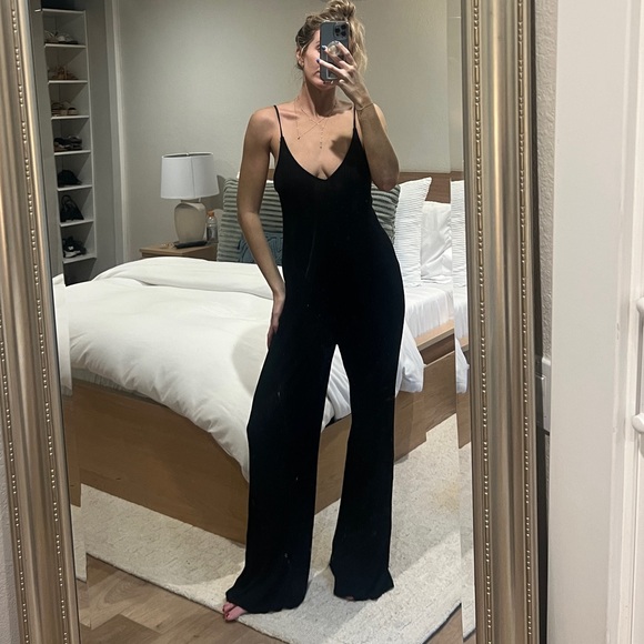 Zara Ribbed Jumpsuit - Picture 2 of 4